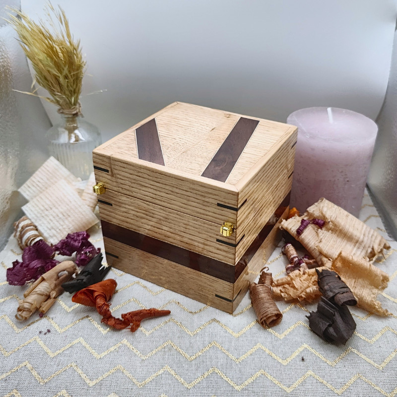 Boite à montre "Luxe" - Châtaignier, Narra mauve et Erable