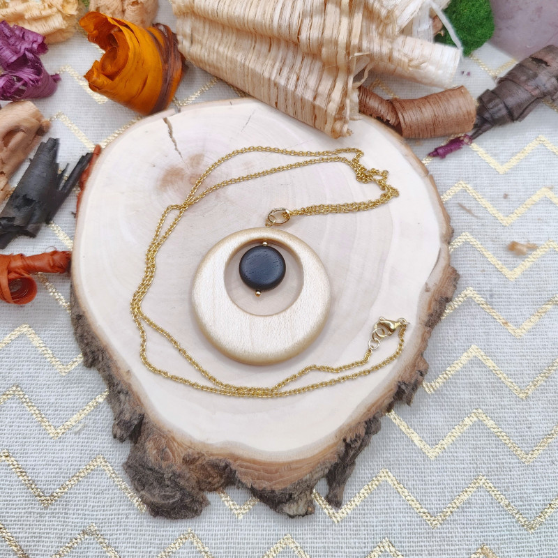 Pendentif cercle avec perle en bois - Différentes déclinaisons
