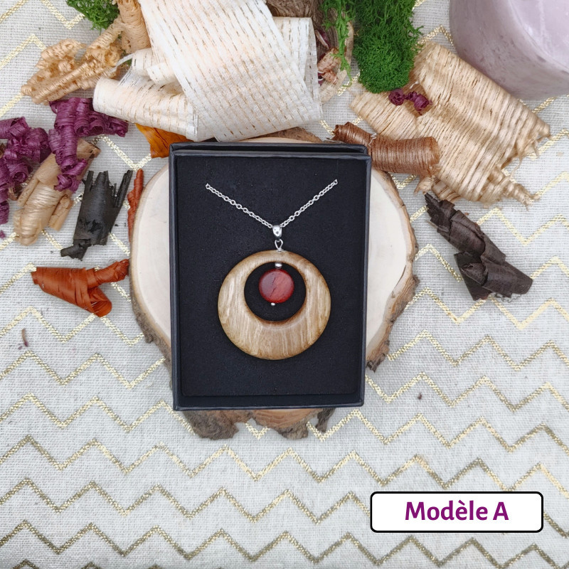 Pendentif cercle avec perle en bois - Différentes déclinaisons