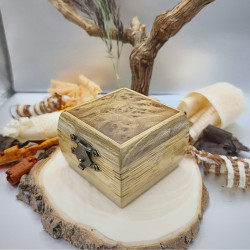 Petite boite en Chêne, Noyer et loupe d'Orme